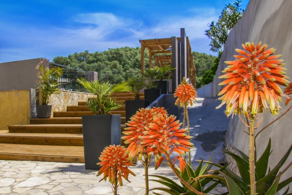 Ionian Eye Design Studios & Spa Mesongí Exterior photo